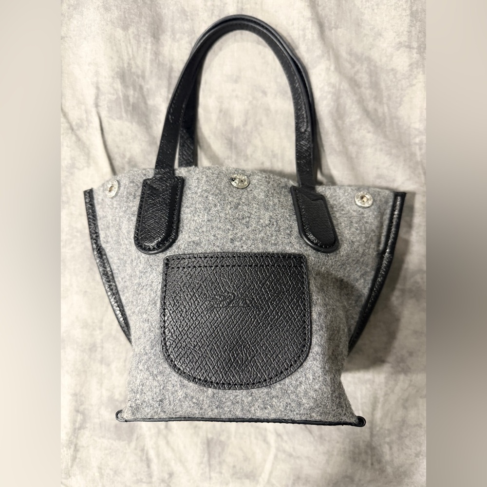 Longchamp Wool Essential Flanelle Size Small AUTHENTHIC